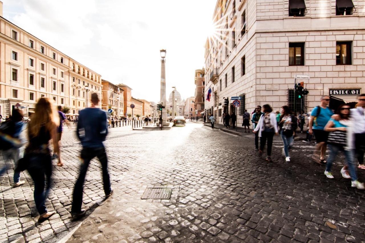 Room 94 Piazza Di Spagna ローマ エクステリア 写真