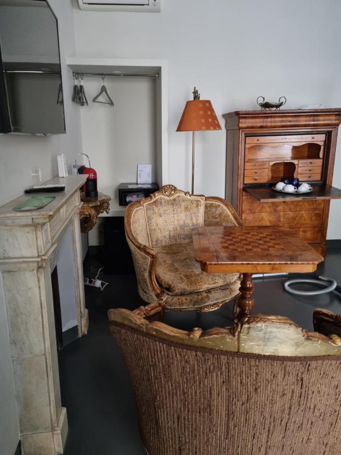 Room 94 Piazza Di Spagna ローマ エクステリア 写真