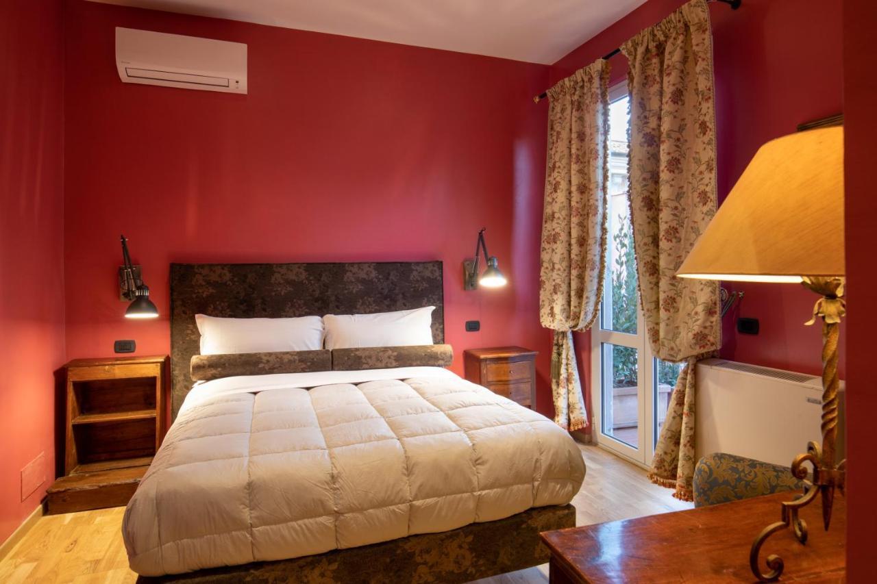 Room 94 Piazza Di Spagna ローマ エクステリア 写真