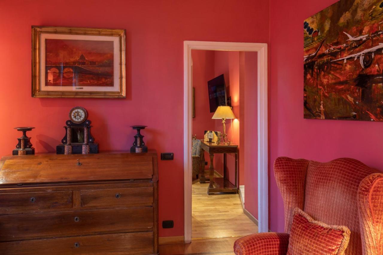 Room 94 Piazza Di Spagna ローマ エクステリア 写真