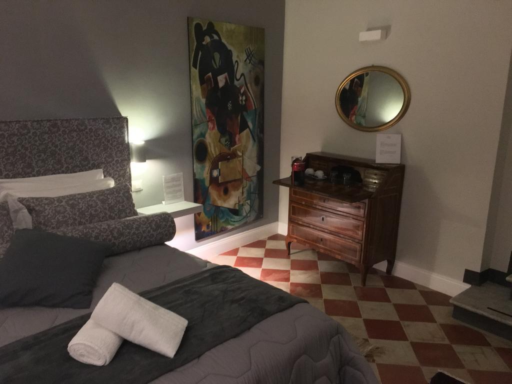 Room 94 Piazza Di Spagna ローマ エクステリア 写真