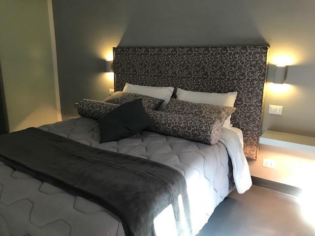 Room 94 Piazza Di Spagna ローマ エクステリア 写真